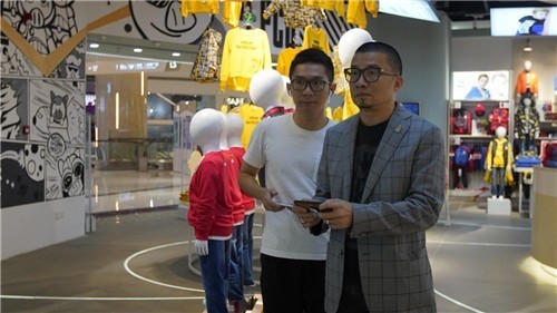 開業(yè)3天業(yè)績達(dá)32萬的“黑”店，為什么寧愿排隊(duì)也要去？