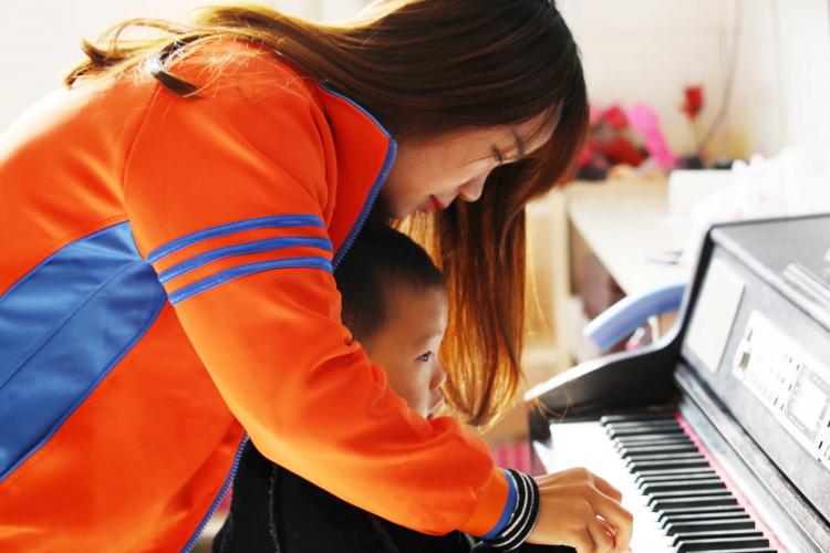 調(diào)查稱：幼兒早教過度 長大后勁不足