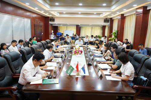 海口市“百日大招商”及總部企業(yè)調研會議走進國健 助力高培成為國際奶粉品牌