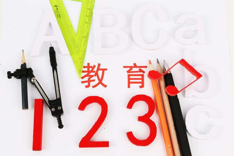 聚焦線下的泡泡少兒、瑞思英語、英孚少兒是如何在混戰(zhàn)的市場中成功突圍的？