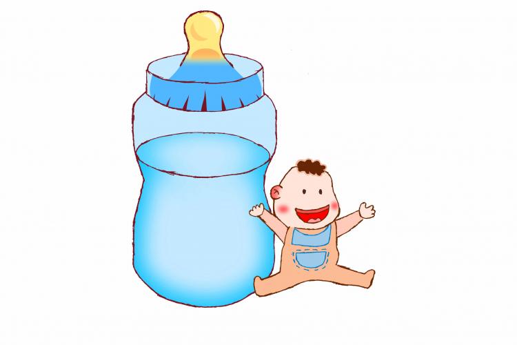 如何訓(xùn)練寶寶自己拿奶瓶呢