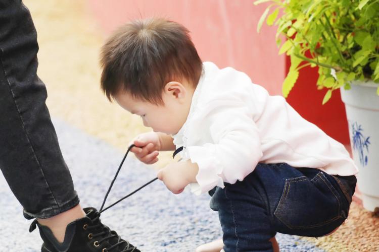 孩子2歲 家長(zhǎng)要開(kāi)始立規(guī)矩了