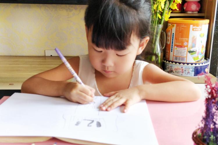 天生聰明的孩子有九個表現(xiàn)