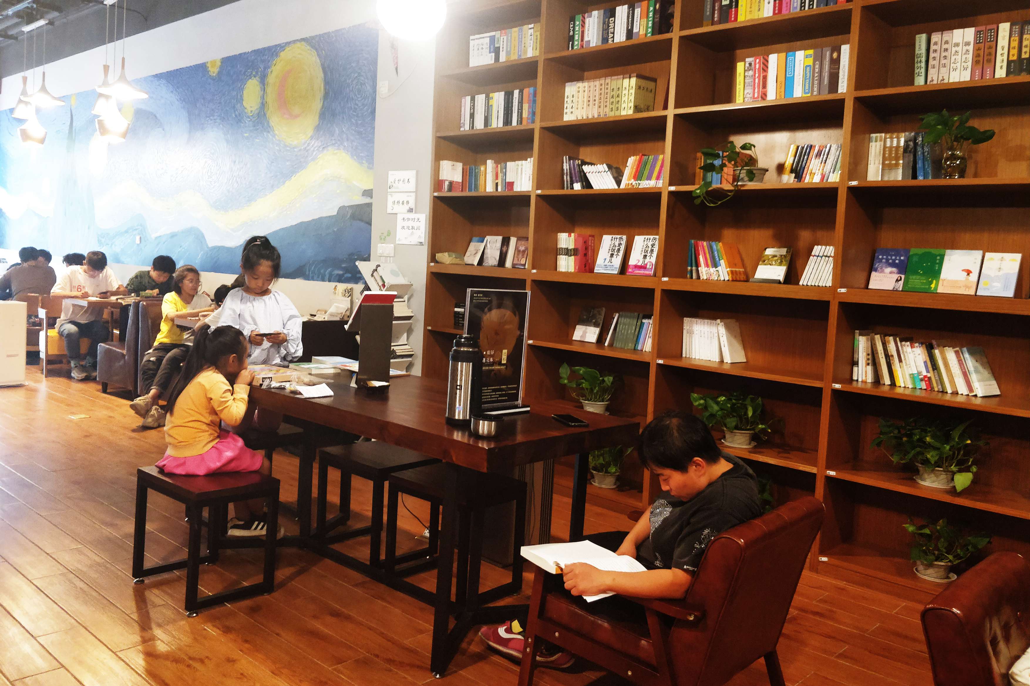 “醫(yī)、養(yǎng)、教”托育模式能解放中國父母嗎？