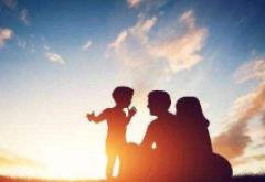 家長(zhǎng)5種言行極度“污染”孩子 你有沒(méi)有正在做？