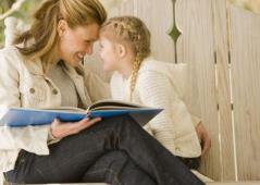 如何與孩子更親密 親子閱讀就是一個好辦法