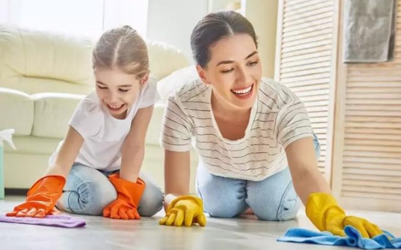 怎么在家務(wù)中教育孩子呢？