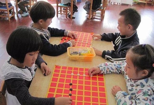 早教：學(xué)習(xí)五子棋給孩子帶來的好處