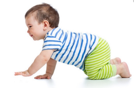 寶寶爬行促進(jìn)智力發(fā)育