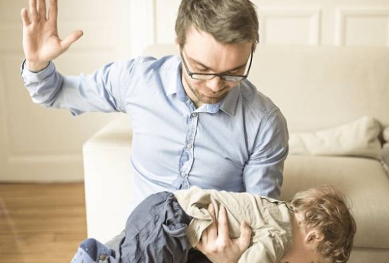 打孩子真的管用嗎？6招幫你有效管教熊孩子