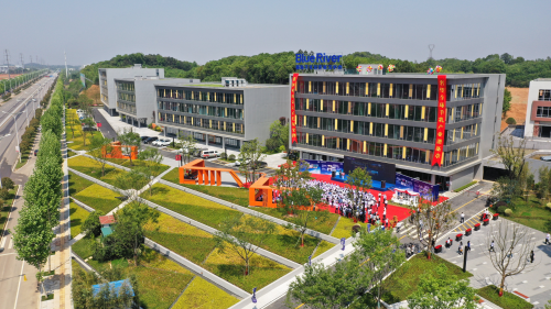 藍(lán)河億元科研投入 促進(jìn)百億羊乳產(chǎn)業(yè)升級(jí)