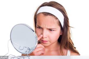 天氣升溫戴口罩悶熱還長痘 “摘”還是“戴”看看專家建議