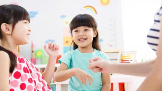 激發(fā)孩子的想象力 引起思維活動的興趣