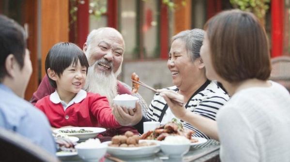 小孩子也應(yīng)該掌握的27個(gè)最基本的餐桌禮儀！