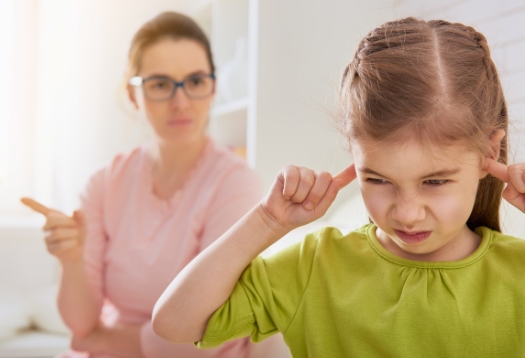 你敢說沒威脅過孩子？親貝網(wǎng)小編教你如何好好說話