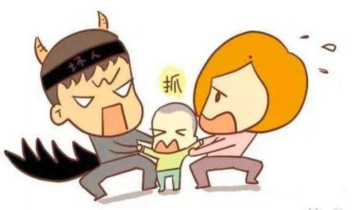 熱點關(guān)注丨女子上?；疖囌緭?歲女童獲刑一年半