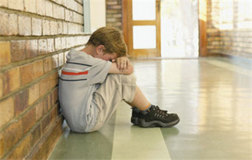 你的孩子是自卑型人格嗎 ?這3招幫助孩子重拾自信