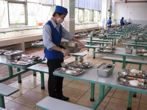 北京：學(xué)校食堂員工須持核酸檢測(cè)證明上崗