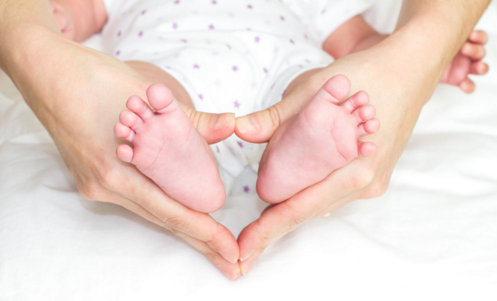 嬰兒能不能分辨出來自己的爸爸媽媽？答案很有趣