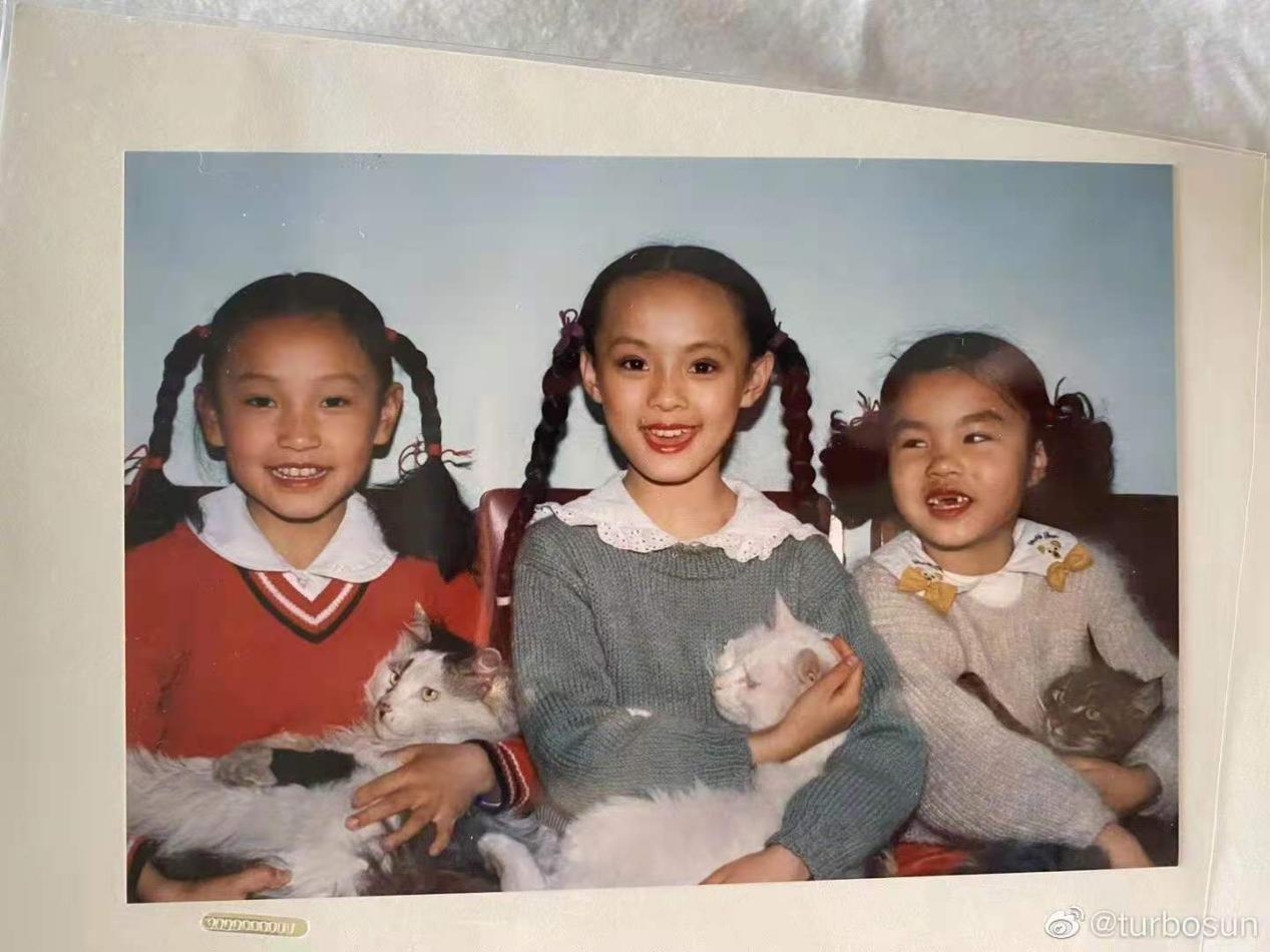 孫儷為兒子定制28年前同款蛋糕慶生，一家人太有愛