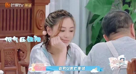 Jasper和應采兒學中文被“逼”哭 ，學前識字多少合適？