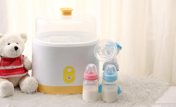 你還在用熱水燙奶瓶嗎？害了孩子還不知道