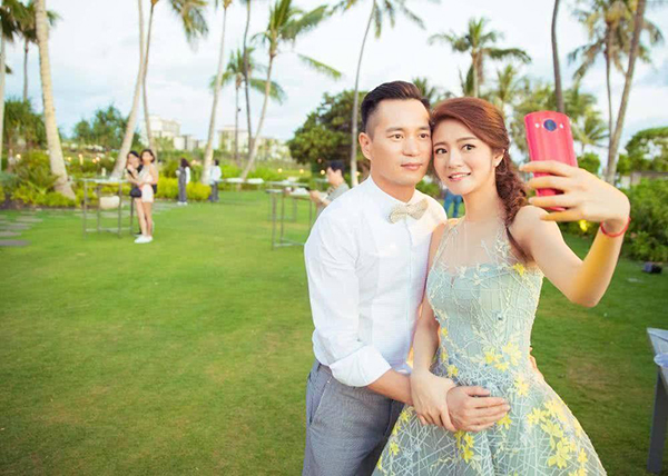 安以軒為女兒辦超豪華滿月宴，產后身材吸睛十足