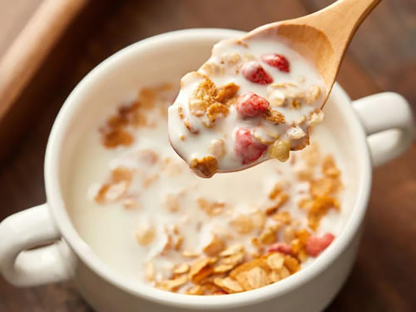 兒童早餐也分紅黑榜，你給孩子吃的哪一種？