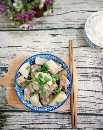 年夜飯沒準(zhǔn)備好，家長們不妨試試這幾種適合寶寶吃的菜