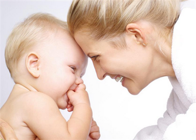 新手媽媽最頭疼的三個(gè)養(yǎng)育問題，答案都在這里