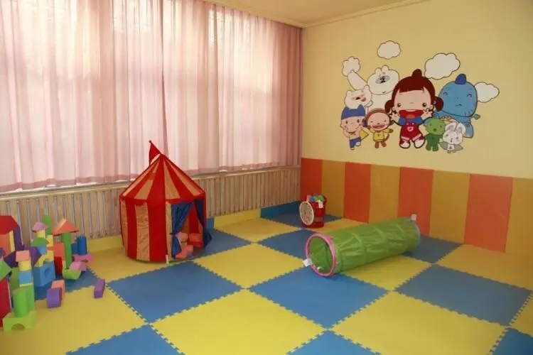 兒童早教不能過于盲目，多位家長講述早教機構(gòu)經(jīng)過