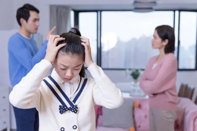 “我不想成為像你一樣的父母”，與原生家庭和解，就是一場(chǎng)騙局？