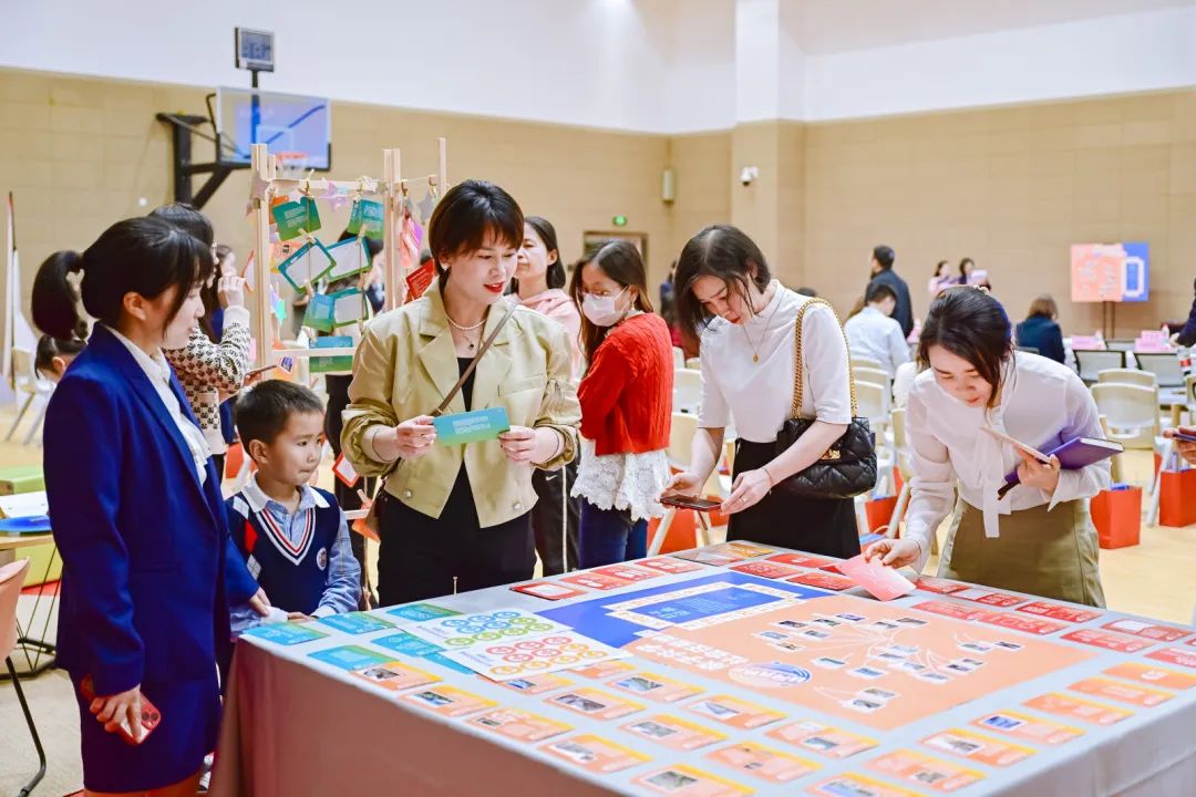 “咆哮育兒”傷害多大？三步法，控制你自己