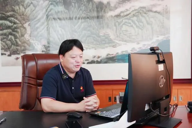 教育“上云”進行時 深圳坪山實驗學校首建智慧云端課堂