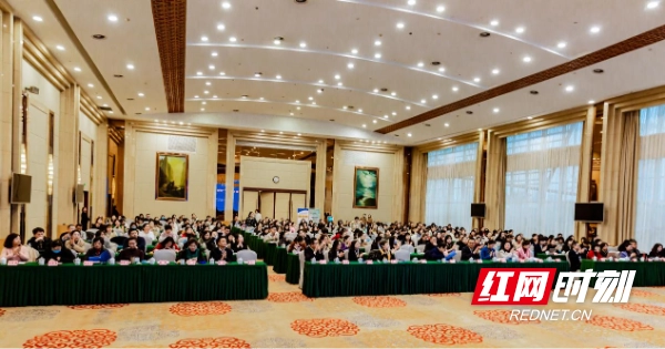 事關(guān)育兒大事 湖南省婦幼保健院專家在全國(guó)巡講發(fā)聲