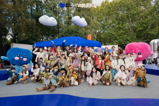 絨化秋冬，Mini Bala貼了貼南京紅山森林動物園