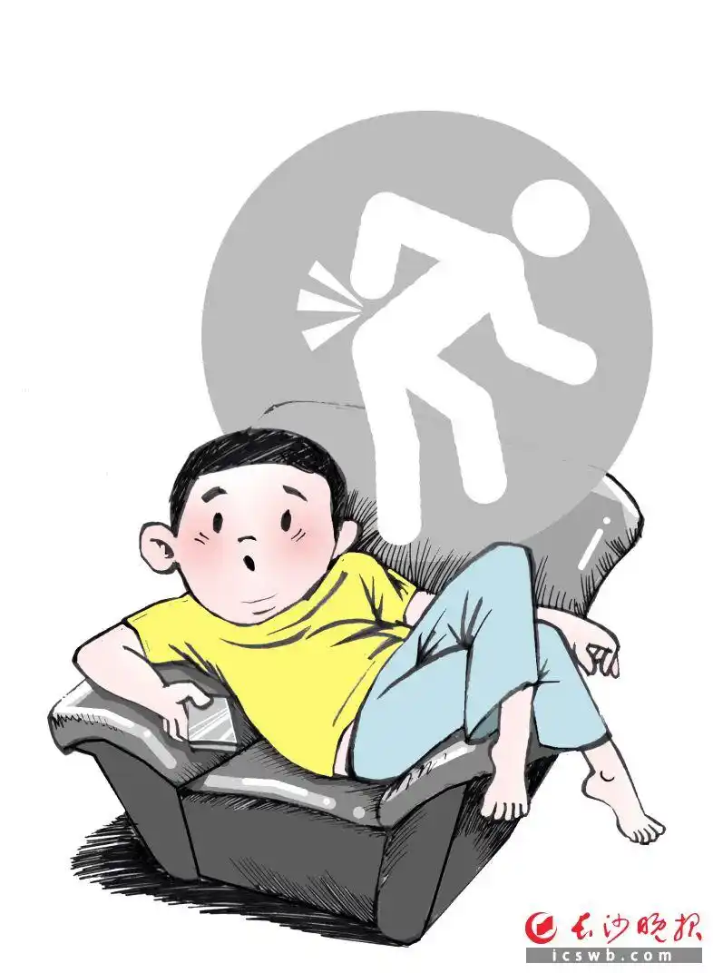 沙發(fā)上“湊合”，他差點(diǎn)四肢癱瘓！平時要養(yǎng)成良好生活習(xí)慣、做好脊髓保護(hù)